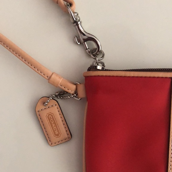 Coach Wristlet - Picture 4 of 6